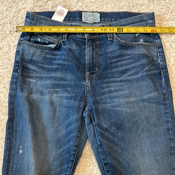 CURRENT/ELLIOT 29 distressed and speckled jeans with blown knees and soft denim - Picture 5 of 10